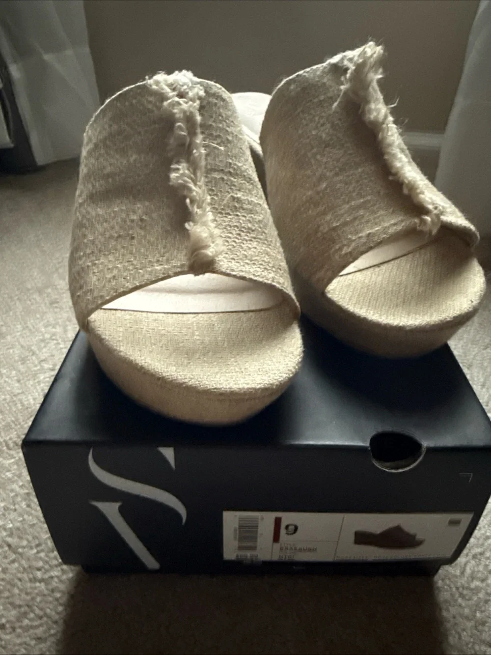 Simply Vera Braeburn Wedge Sandals - Color Natural - Size 9